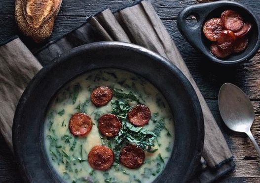 Foto zuppa verde portoghese Foto di zuppa verde portoghese