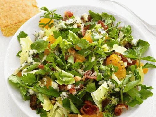 Insalata con escariol e pancetta