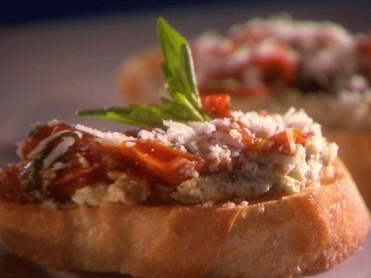 Foto del piatto - Crostini con pomodori al forno e 3 tipi di formaggio