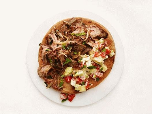 Manzo orientale con insalata di pita