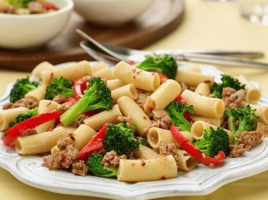 Foto del piatto - Pasta con tacchino tritato e broccoli