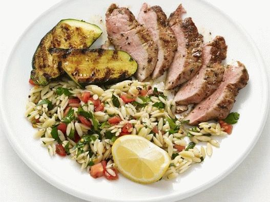 Foto del piatto - Braciole di maiale fritte e zucchine con orzo