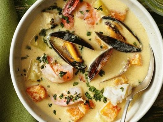 Purea di zuppa di pesce peruviana