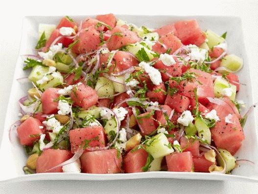 Foto - Insalata di anguria e cetriolo