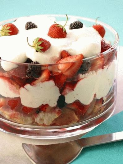 Foto - Strawberry-Blackberry Summer Traifl