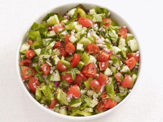 Foto del piatto - Insalata con pomodori, cetrioli e peperoni