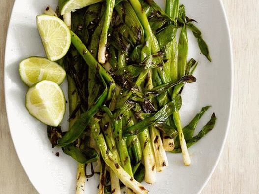 Foto del piatto - Cipolla verde con succo di lime grigliato