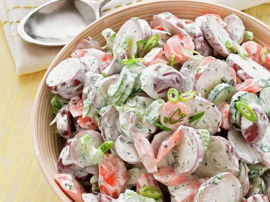 Foto del piatto - Insalata di patate con cetriolo e sedano