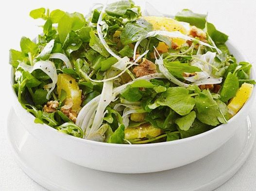 Insalata di verdure con arance