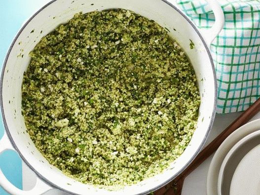 Quinoa integrale con pasta verde piccante