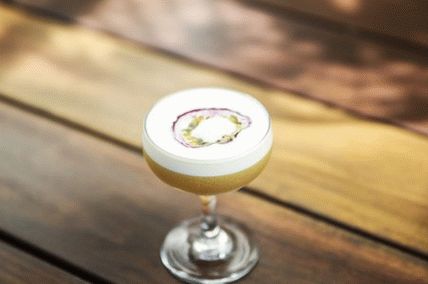 Foto Dessert romantico: mousse al frutto della passione (frutto della passione)