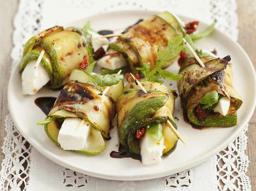 Rotoli di melanzane e zucchine con formaggio