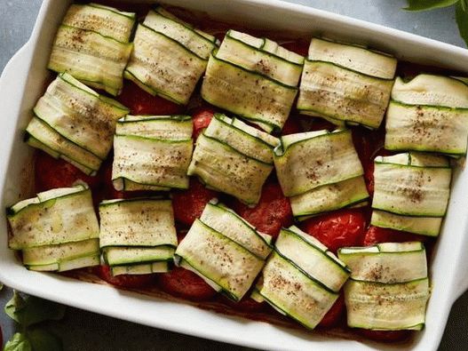 Foto al forno involtini di melanzane e pomodori