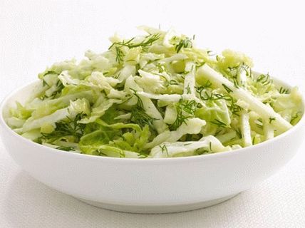 Foto Insalata di cavolo rapa e verza