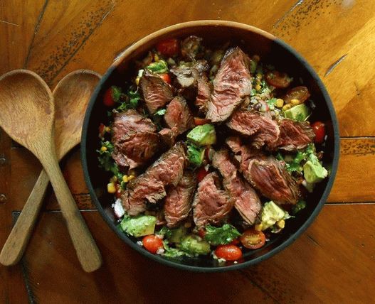 Insalata di foto con manzo e fagioli