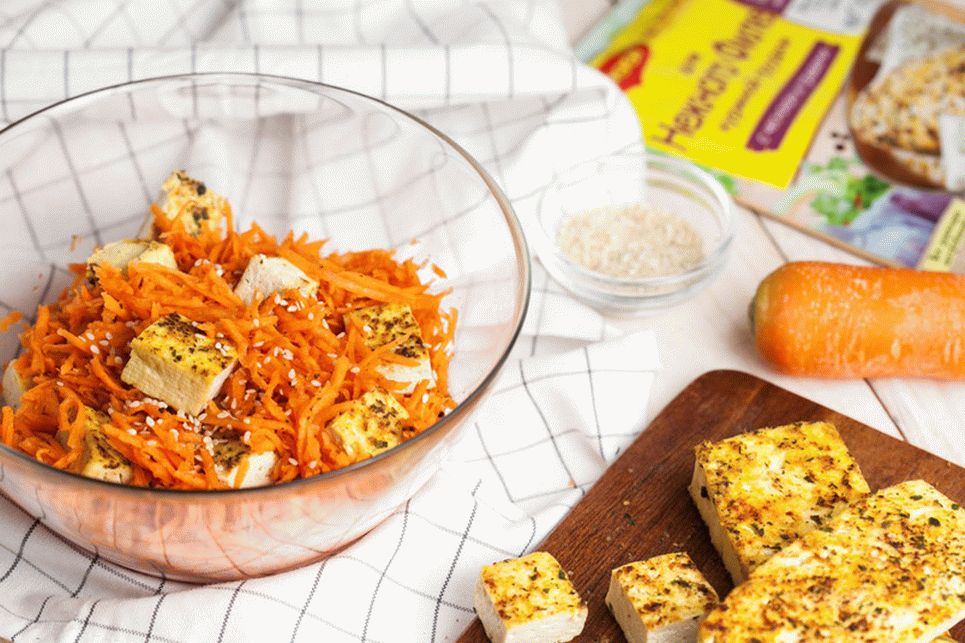 Insalata di tofu fritta