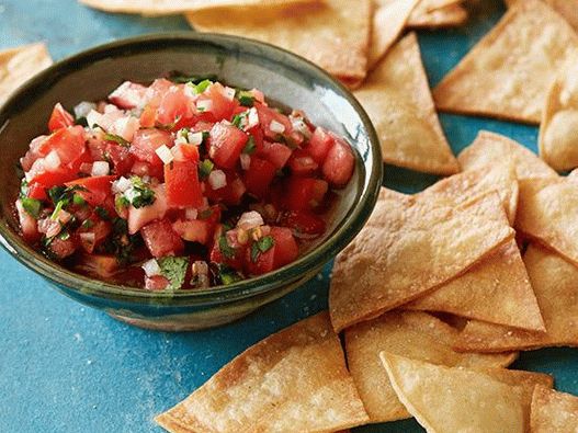 Foto di Salsa pico de gallo con tortilla chips