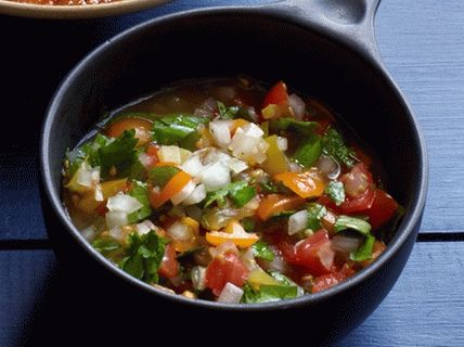 Foto Salsa al peperone piccante Foto Salsa al peperone piccante