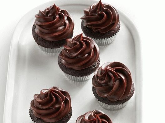 Foto Cupcake al cioccolato con crema ganache