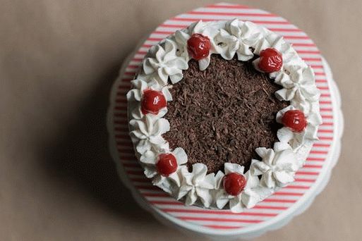 Foto della torta di ciliegie della Foresta Nera