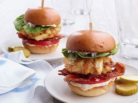 Hamburger con dispositivo di scorrimento per foto e cotolette di granchio