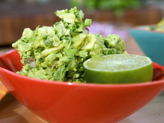 Salsa di avocado con foto