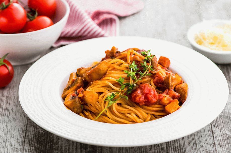 Spaghetti allo stufato di funghi