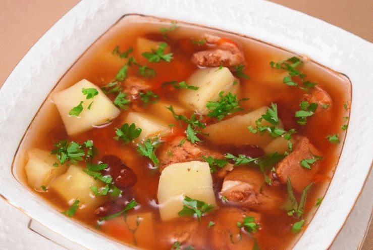 Zuppa di fagioli e tacchino