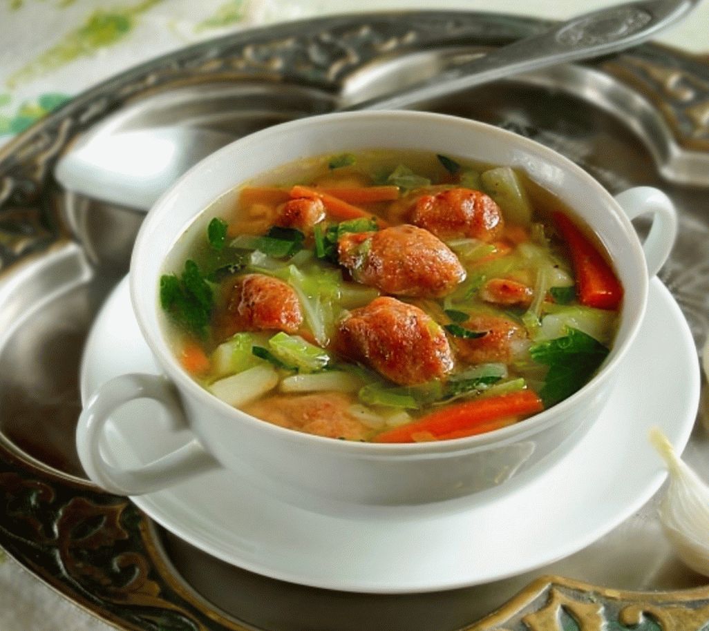 Zuppa con verdure e gnocchi