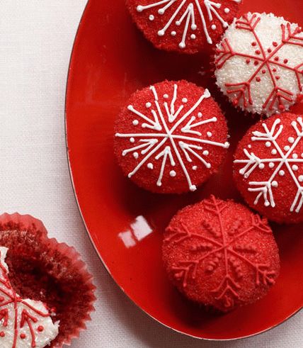 Foto di barbabietole Cupcakes con yogurt dolce Foto di barbabietole Cupcakes con yogurt dolce