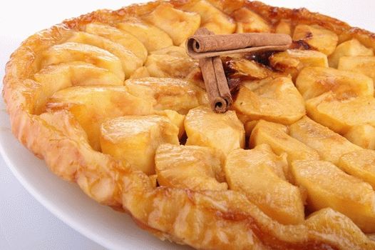 Foto di Tart Tatin (TarteTatin) - French Pie