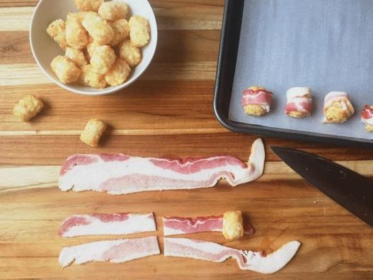 Metti giù l'antipasto sulla cucitura del foglio