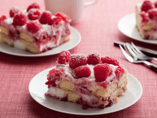 Foto di Tiramisù con lamponi e mascarpone