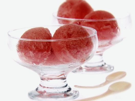 Sorbetto di anguria tropicale foto