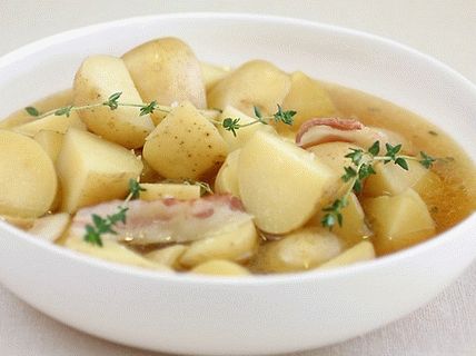 Foto di patate brasate al timo