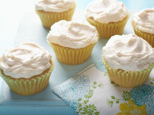 Photo Vanilla Cream Vanilla Cupcake