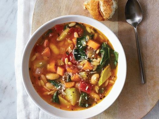 Foto di minestrone vegetariano