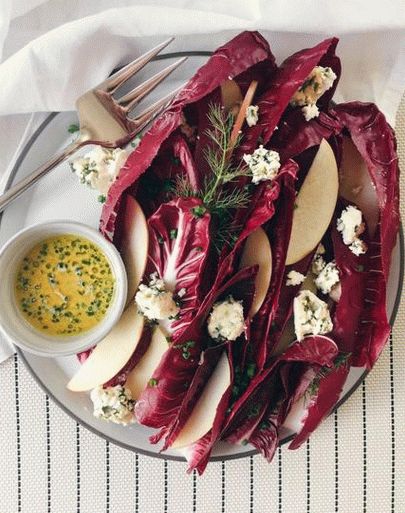 Foto Insalata di primavera con mele