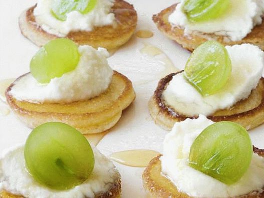 Foto di antipasti di frittelle di mais