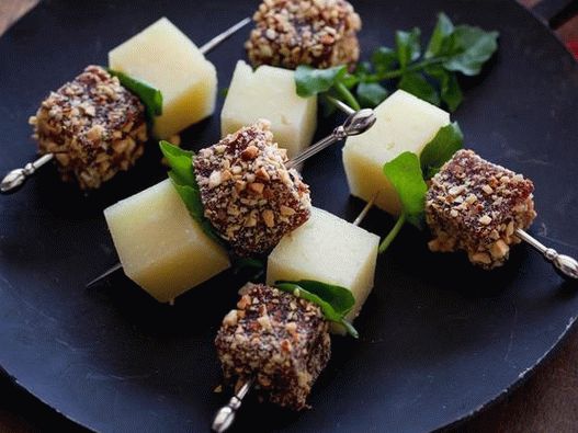 Foto del piatto - Spiedini con formaggio spagnolo e marmellata di mele cotogne