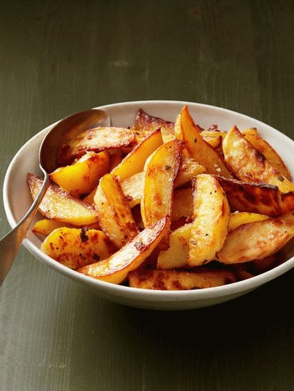 Foto di patate al forno in olio di salvia