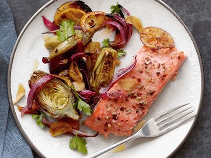 Filetto di salmone al forno con carciofi