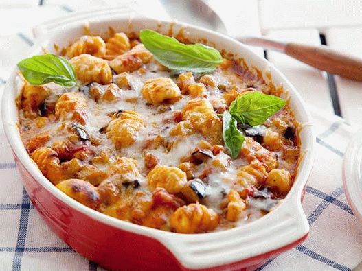 Foto casseruola di melanzane al forno