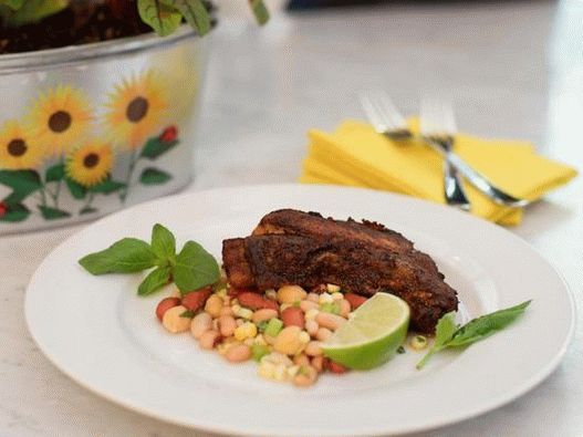 Nasello fritto in spezie con insalata di fagioli fredda Nasello fritto in spezie con insalata di fagioli fredda