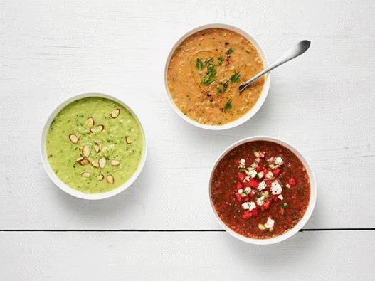 Foto Gazpacho verde con uva e avocado