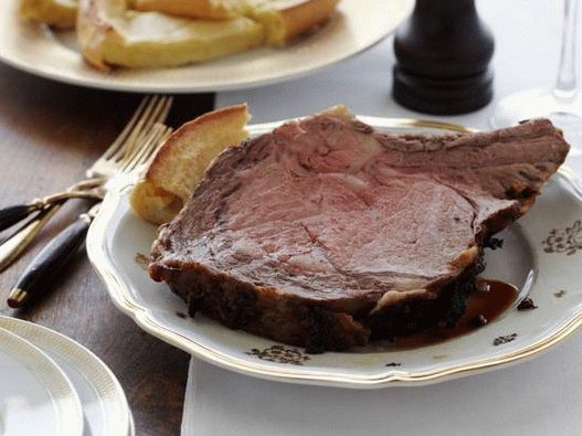 Foto arrosto di manzo con Yorkshire Pudding