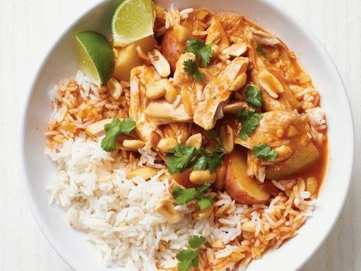 Fotografia di piatti - Pollo cotto lentamente con salsa al curry