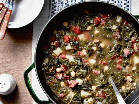 Foto del piatto - Zuppa portoghese con ceci e cavolo verde